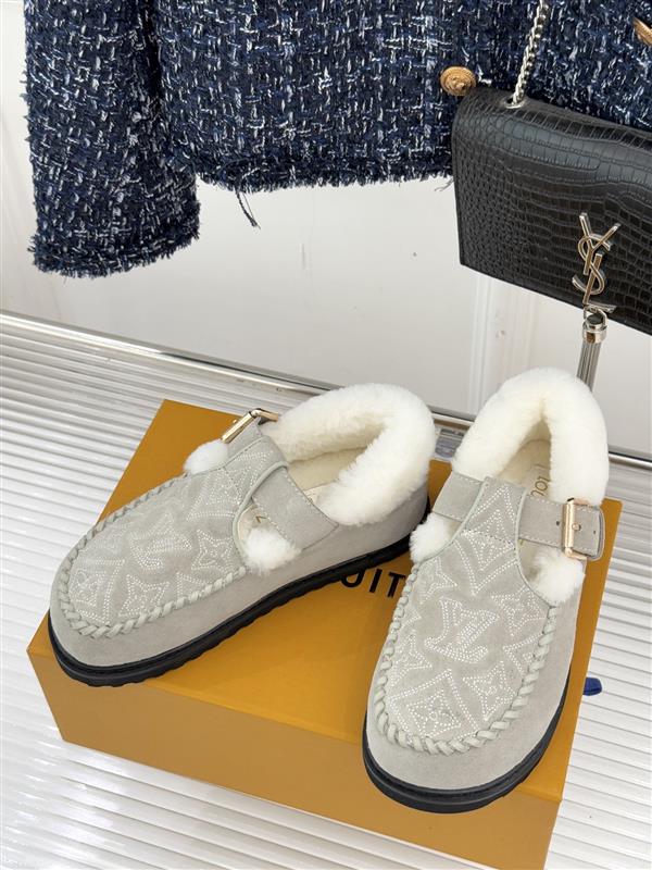 2025126113534184 310